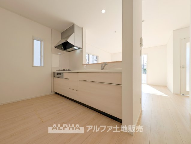【gas　stove】◆ガスコンロ◆使い勝手に配慮されたガスコンロを備えたキッチン。火力調整がしやすく、毎日の調理がスムーズに進み、家事の時間を心地よく支えてくれます