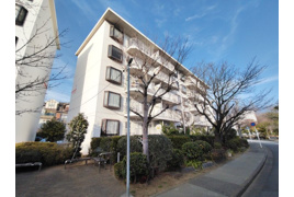 東急ドエル新検見川ビレジ2号棟の外観