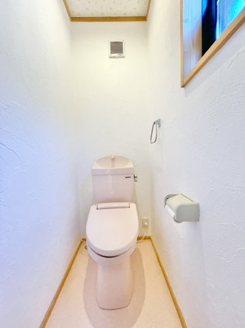 2階にもトイレが御座いますので、　ストレス無く過ごして頂けます♪
