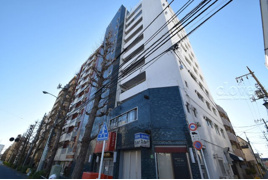 西荻国際第一マンションの外観