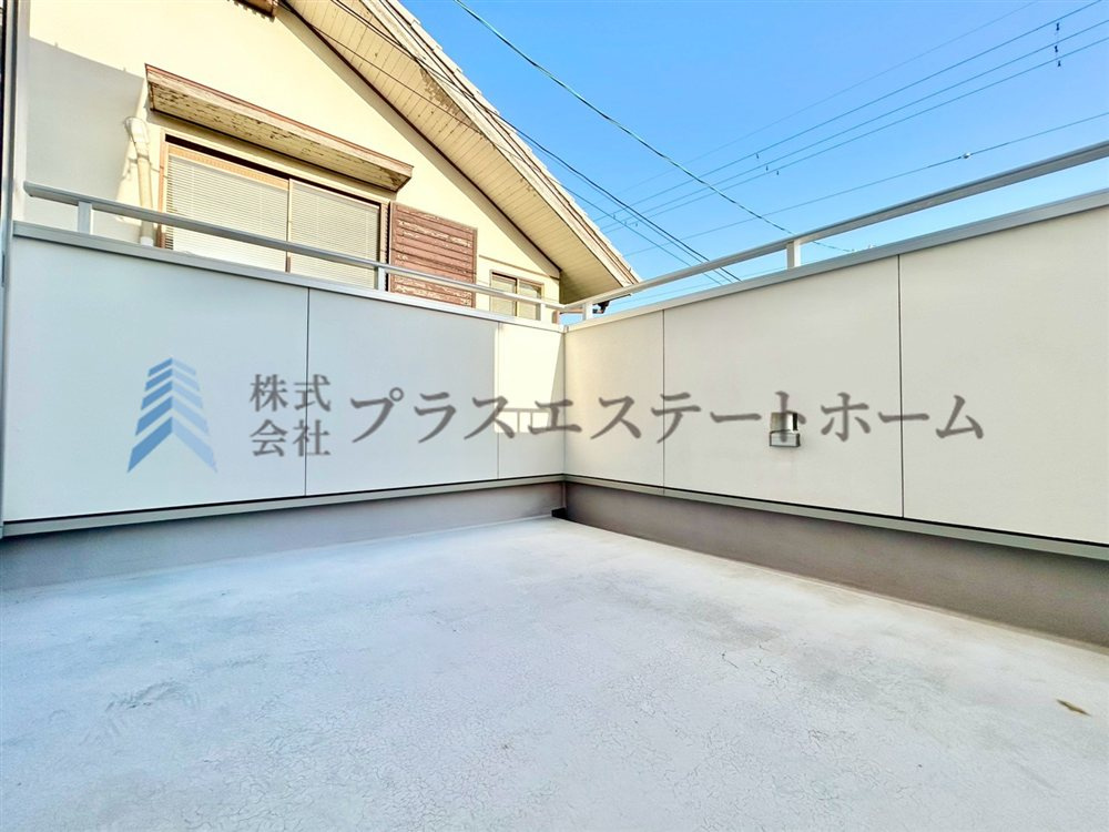 バルコニーも広々です♪