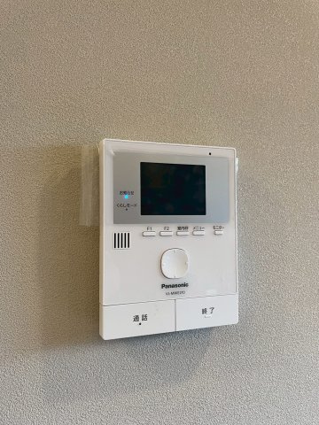 現在ご返済中のカーローン・カードローン・教育ローンなどを住宅ローンに一本化したり、家具家電購入費用・引越し費用を住宅ローンと組み合わせるなど、お客さまにメリットの多い住宅ローンのご提案が可能です。