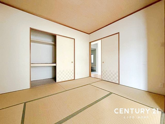 落ち着いた雰囲気の和室付きです