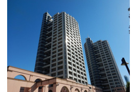 西戸山タワーホウムズサウスタワーの外観