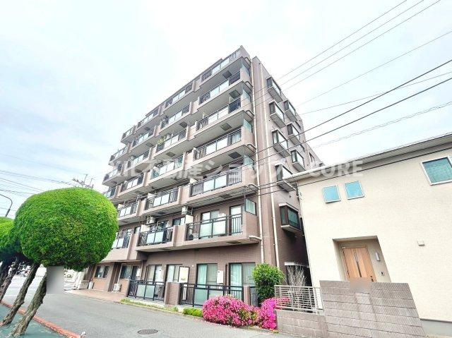 鉄筋コンクリート造7階建、新耐震基準・旧耐震が気になる方はスタッフまでお問い合わせください。