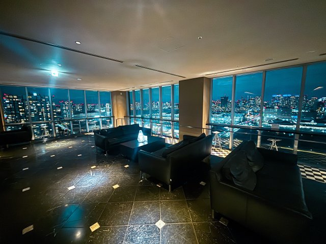 バーラウンジ