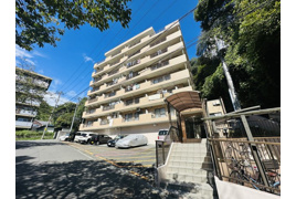 フローレンスパレス久里浜の外観