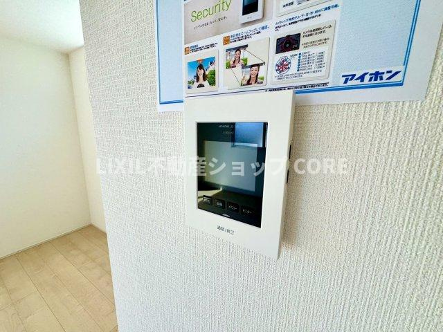 ＴＶモニター付インターホンでセキュリティ面にも配慮。小さなお子様のお留守番でも安心なアイテムです。　