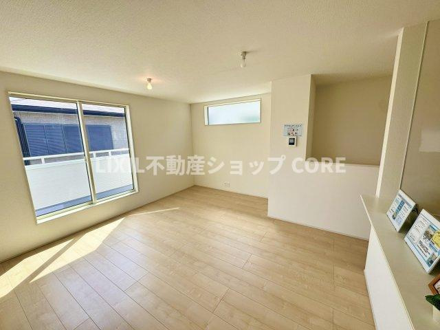 オープンでのびやかな空間を生み出す、こだわりの広がりとゆとりのリビング。　