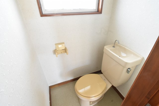 2F
