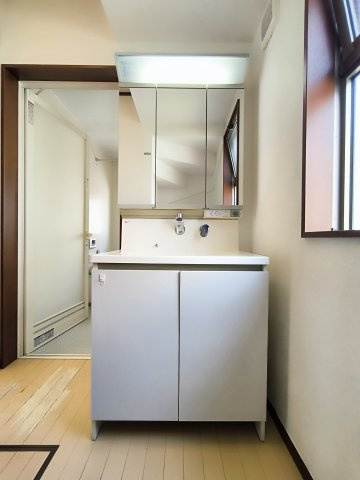 清潔感のあるトイレで、家族みんなが快適に使えます。