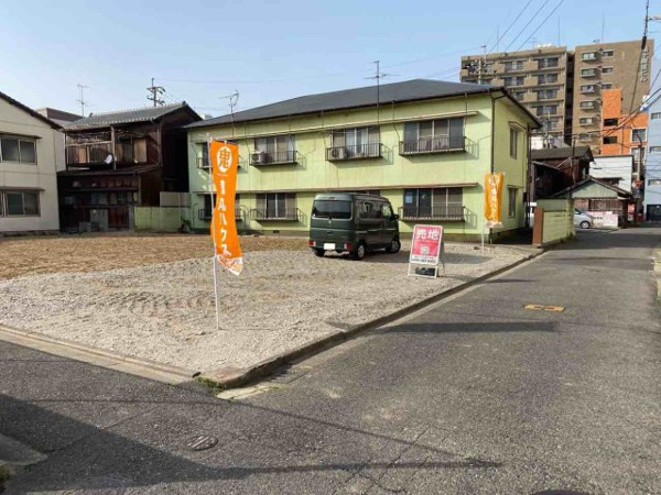 【片野五丁目（2期）の前面道路含む現地写真】