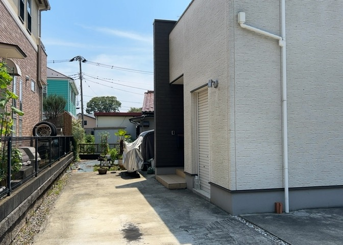 設備と言っても種類が多く、欲しいものすべてが設置されていることは少ないでしょう。そのため、予めご家族でどの設備が必須になるかなどを決めてから現地を見学することでより住み始めの想像が出来ていいでしょう。