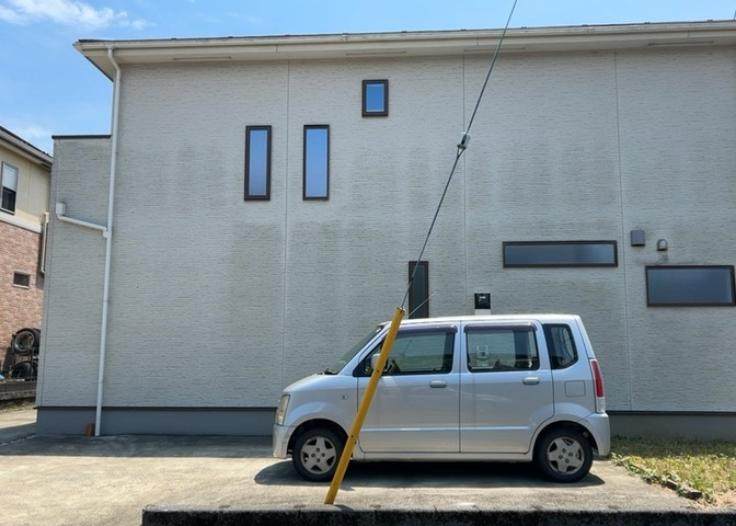 隣家の土地はどうなっているのか、生活利便施設が近くにあるのか、学校まで近いかなど、お客様のライフスタイルにあわせたイメージが重要です。また、近くにあると困る施設が近くにないかも確認するといいでしょう。