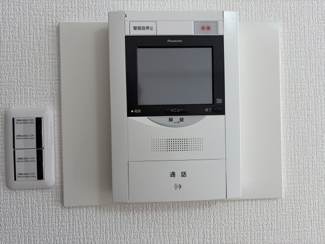 【防犯】TVモニター付きインターホン、防犯にも安心です♪