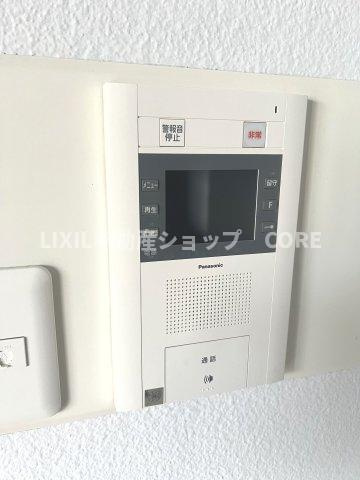 学校から帰ったお子様のお留守番にも安心なセキュリティ設備ですね。