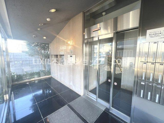 お子様・奥様も安心のオートロックのマンションです。防犯面も充実したマンション。