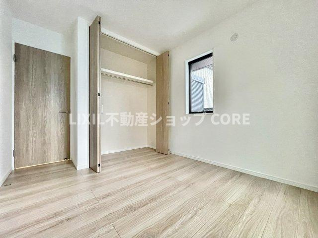 全居室に収納を完備しておりますので、居室の全空間を有効活用出来ます。　