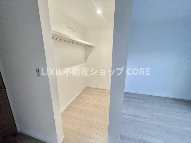 ウォークインクローゼットのある住まいで収納上手な生活を実現！　