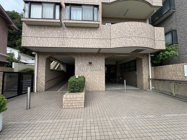 エントランス部分となります。