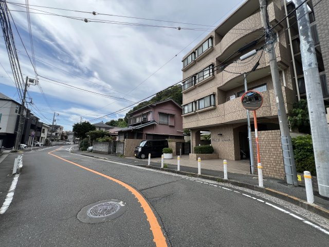 交通量が少ない道路となります。