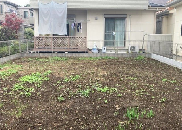 家を建てる前提で土地を探している場合、地盤の丈夫さは譲れない条件の一つです。地盤が脆弱だと追加工事が必要となります。また、過去に地盤沈下や液状化現象を起こした土地は、できるだけ避けた方がいいでしょう。