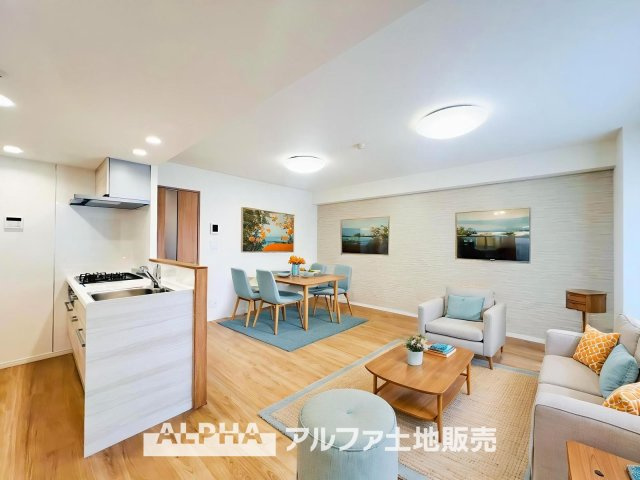 【Natural　Light】　◆陽当たりの良い空間◆　朝から夕方までやさしい光が広がる住空間。※家具等はCGによるイメージです。家具小物は販売価格に含まれません。