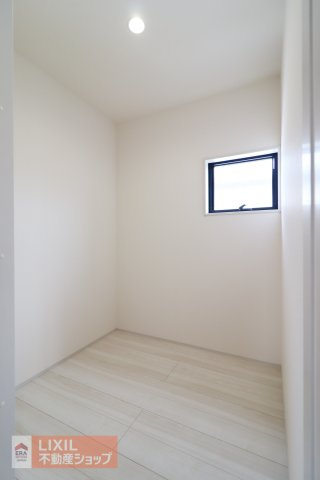 【収納】現地完成写真。しっかり収納がついております！