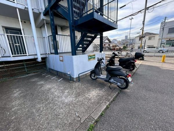 【パレス貝塚　中古マンションの共用部分】