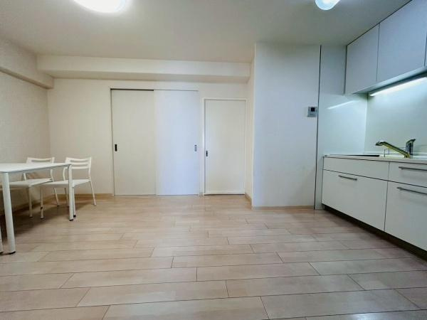 【パレス貝塚　中古マンションの居間】