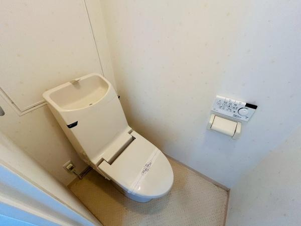 【パレス貝塚　中古マンションのトイレ】