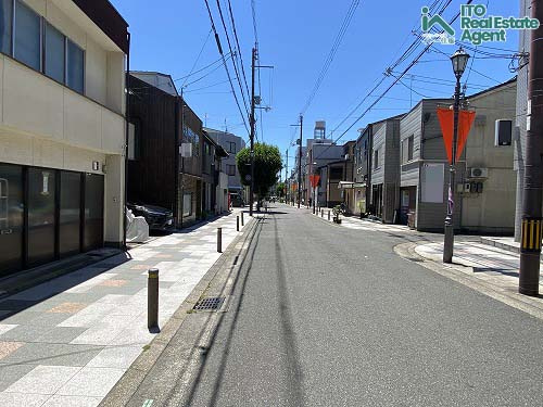 前面道路含む現地写真