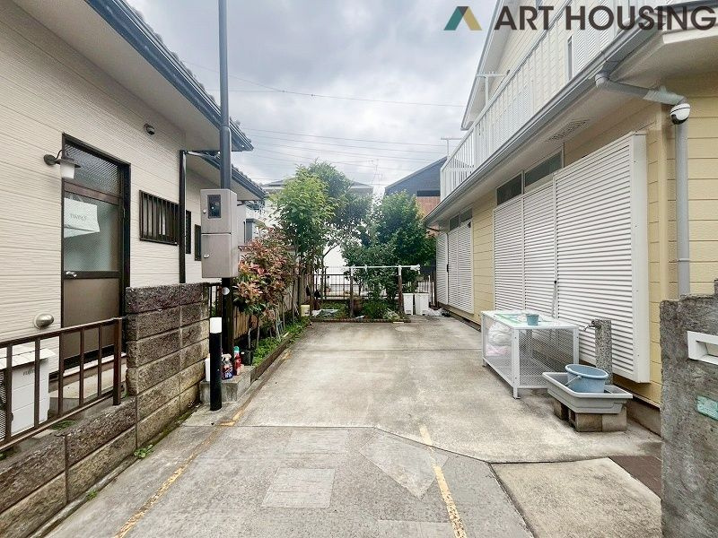 ガーデニングや家庭菜園はもちろん、お子様の遊び場やペットを放して遊ぶことができます