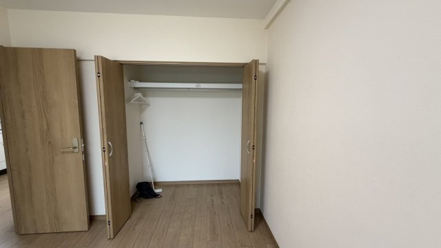 洋室約6帖収納