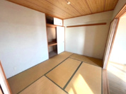 フローリングだけでなく、和室もあります