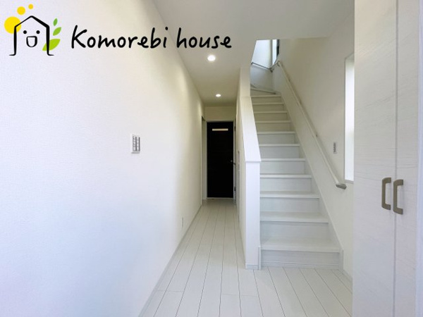 【鴻巣市鴻巣 新築一戸建て 01の玄関】