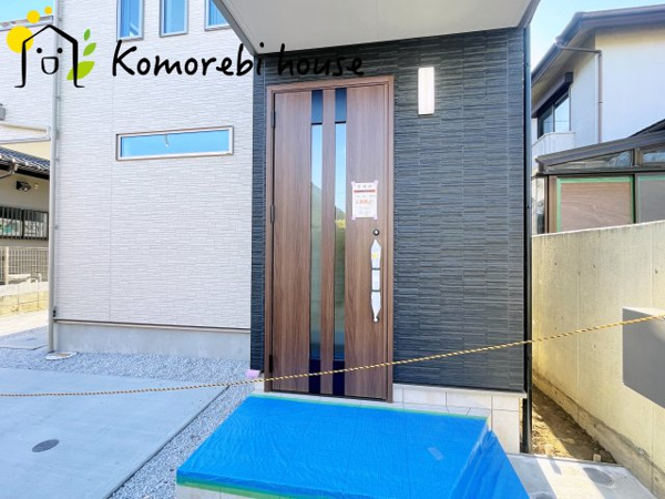 【鴻巣市鴻巣 新築一戸建て 01の玄関】