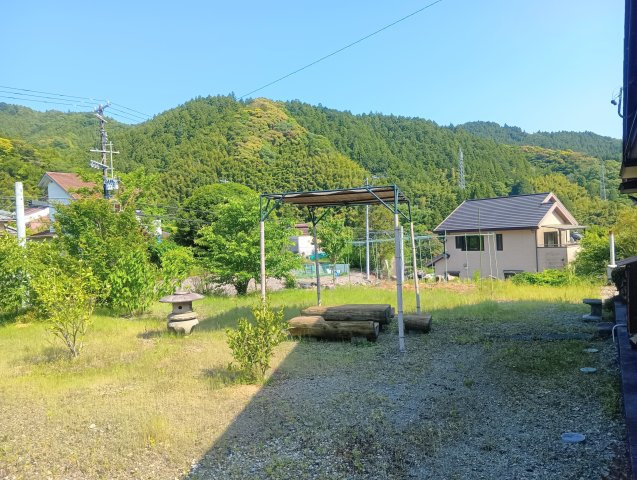 自然に囲まれた庭は約150坪あります！
