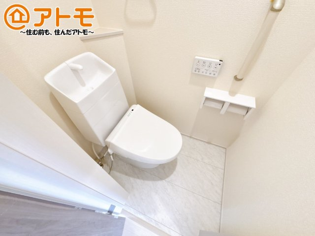 2つトイレがあるので朝も混みあわずに使うことができます！