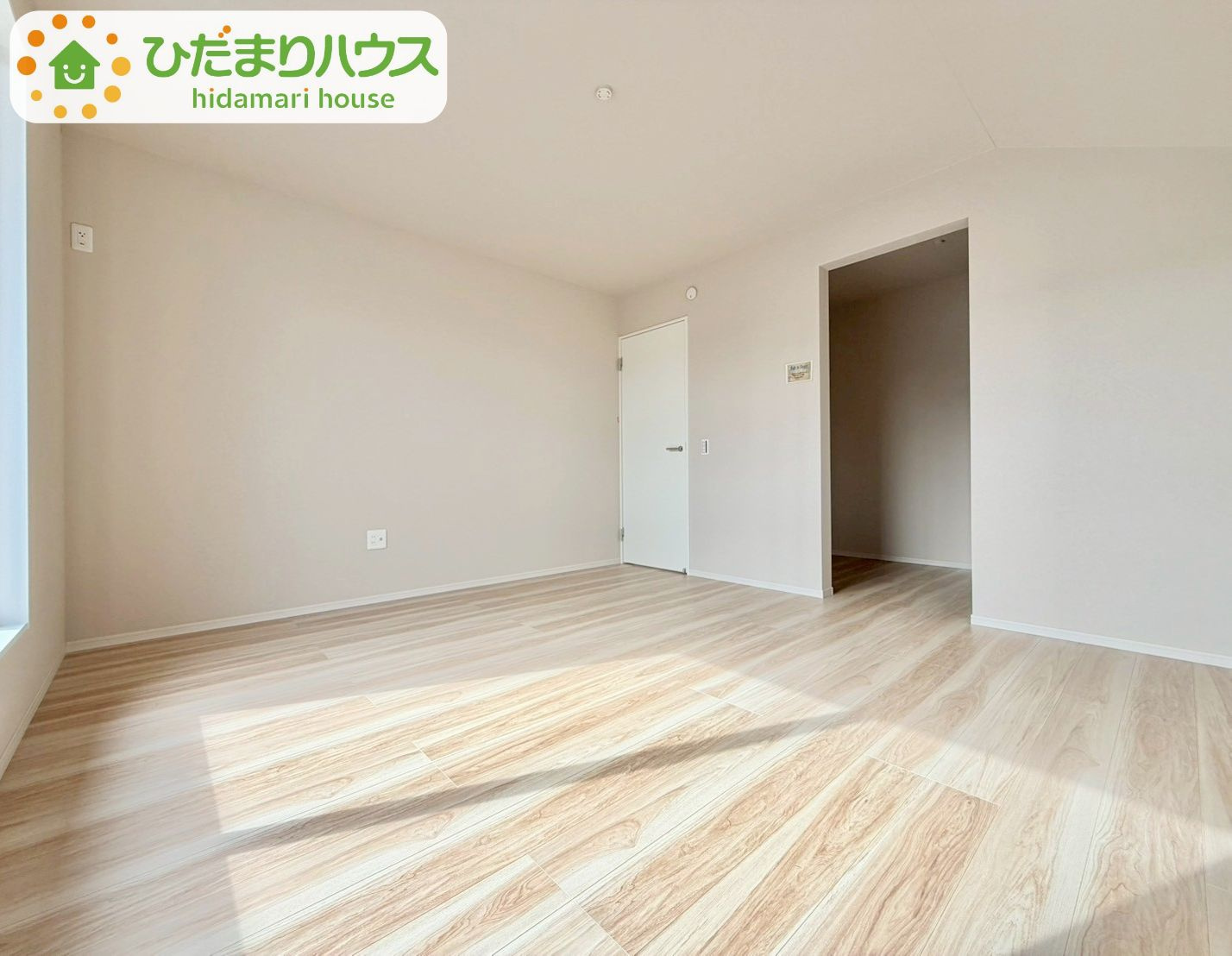 ゆとりのある主寝室！ご家族全員で寝れちゃいます(^^♪      　
