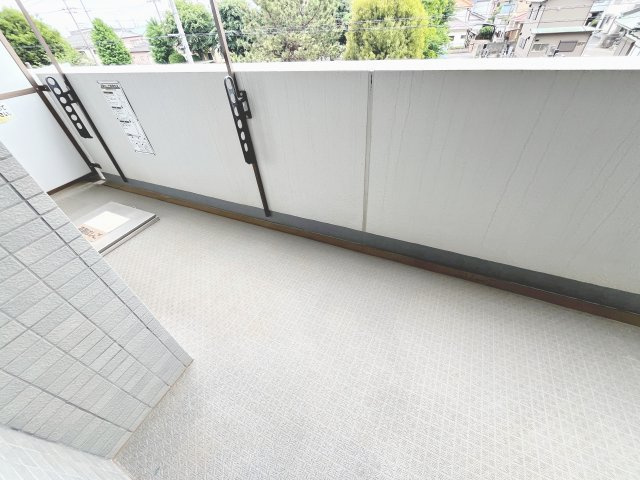 落ち着いた時間を過ごせるバルコニーです