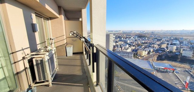 南東向きバルコニーにて日当たり良好