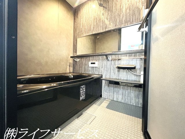 浴室／自動お湯張り、追い焚き機能＆浴室暖房乾燥機付！