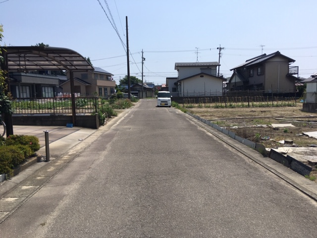 前面道路含む現地写真