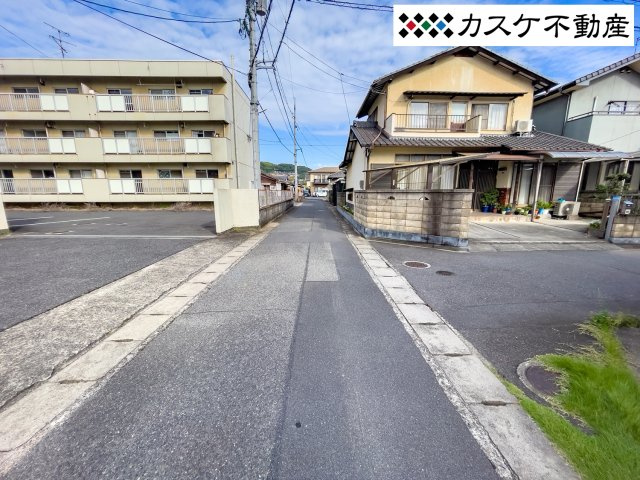 西側進入路