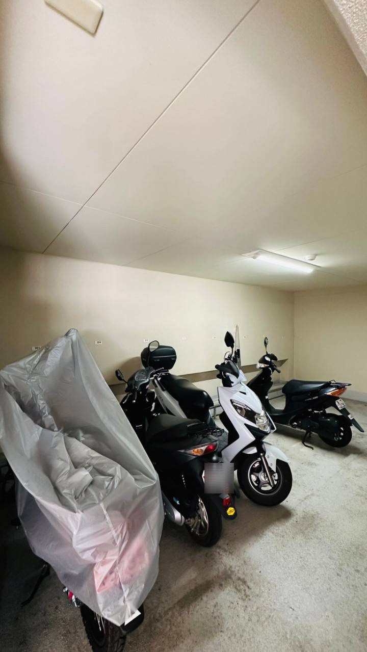 バイク置き場