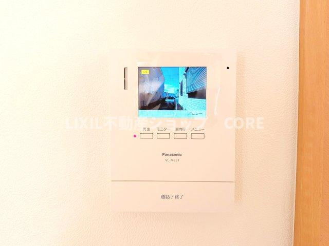「見える安心」をカタチにしました。誰が来てもわかる様にモニター付きインターホン！