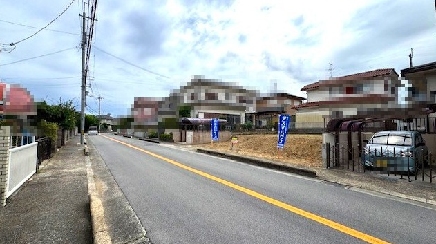 現地にご案内いたします。陽当たりや周辺環境等、ぜひ現地にてご確認ください。お問い合わせはお気軽にどうぞ！