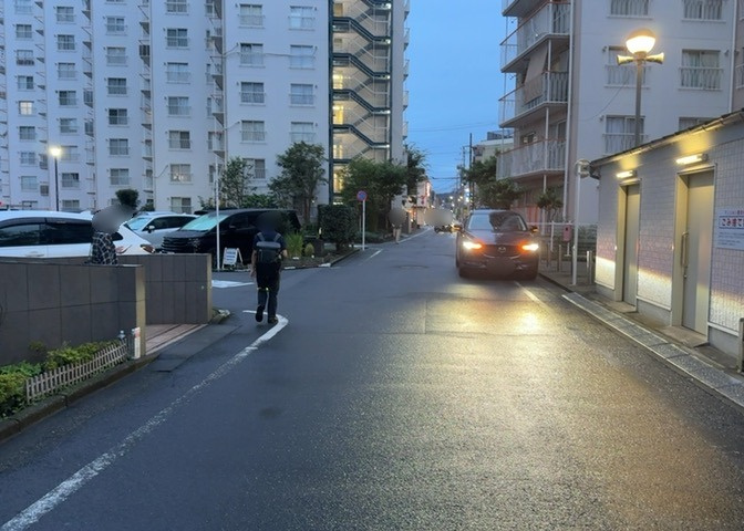 外観はマンション管理がされているかの目安になります。築年数が古いと、壁面は劣化してひび割れが生じることも！建物が古びていても細かいところが修繕されていると、きちんと管理されているなぁと感じるでしょう。