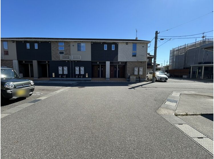 前面道路（東側）